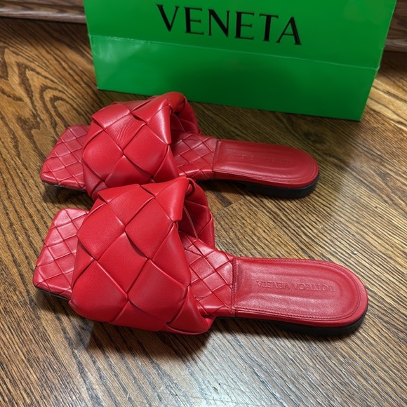 Bottega Veneta Lido sandals - Picture 3 of 11
